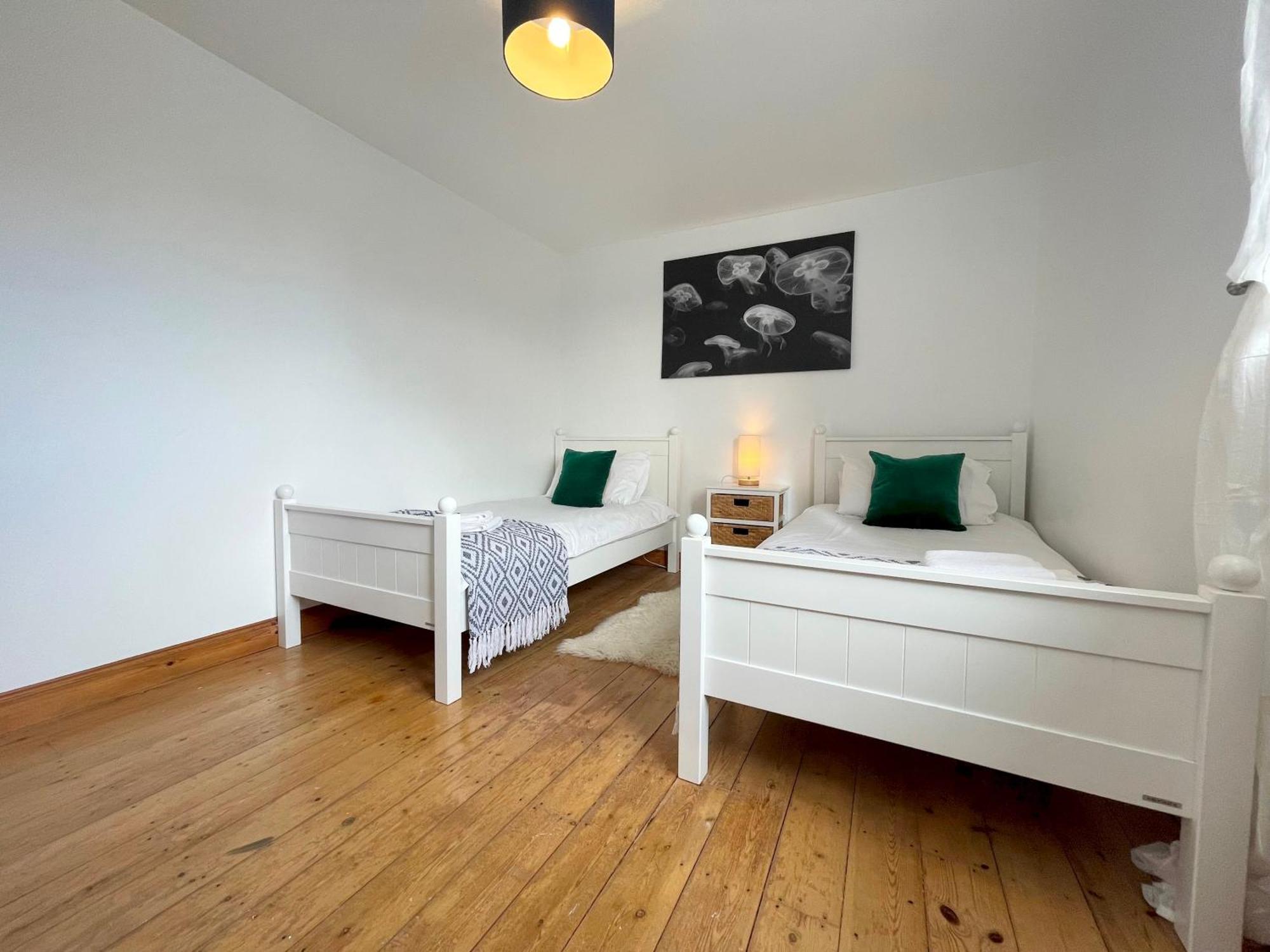 Spacious Home Sleeps 6 Short Walk To Port Isaac Village & Stunning Views المظهر الخارجي الصورة